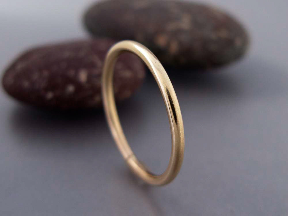 Classic Round Wedding Band in 14k Gold