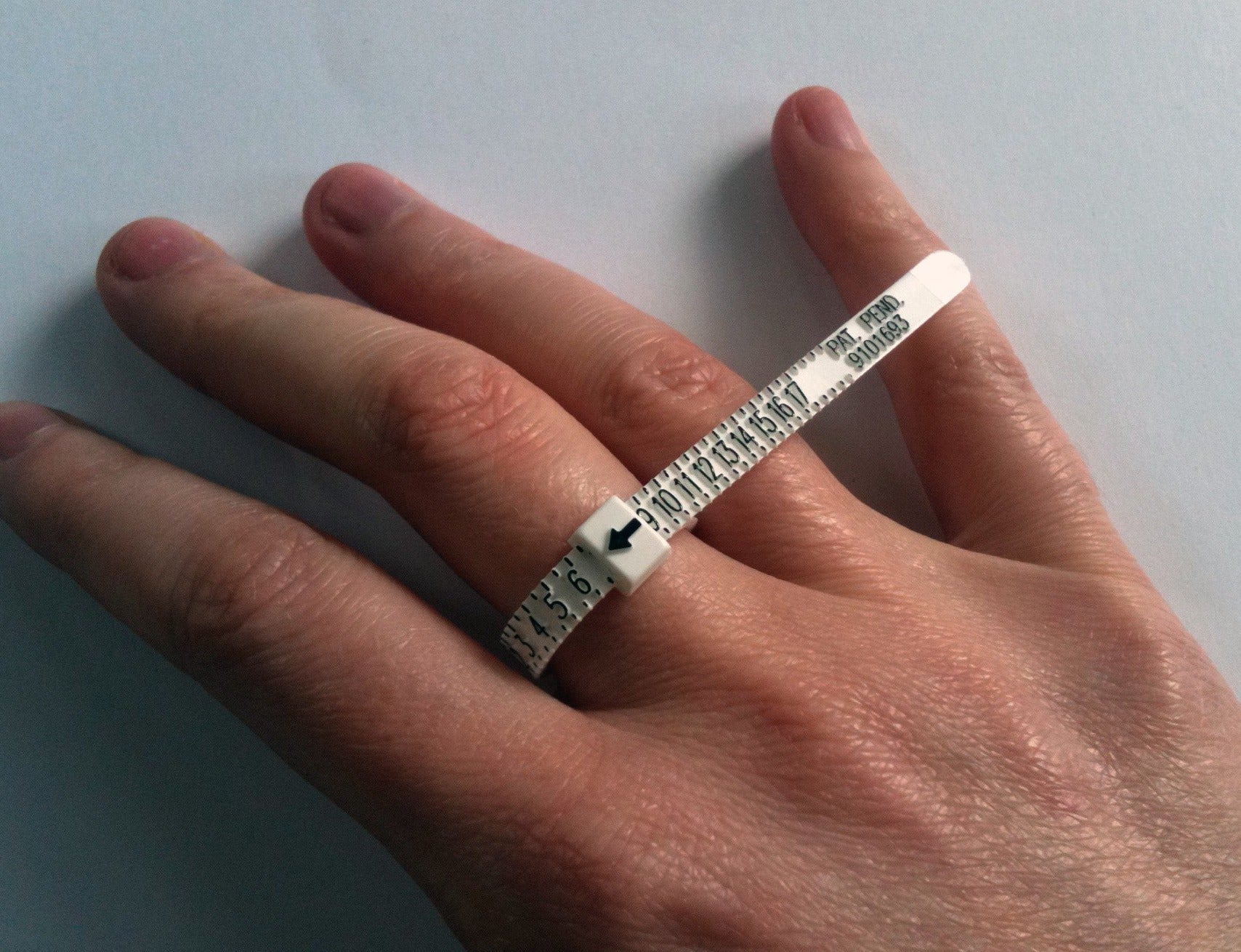 Full Moon Jewellery Ring sizer - Adjustable plastic ring size finder India  | Ubuy